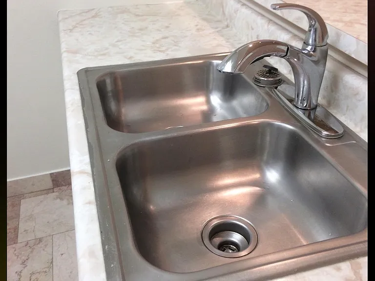 Paramount Apartments, LLC — Photo 6