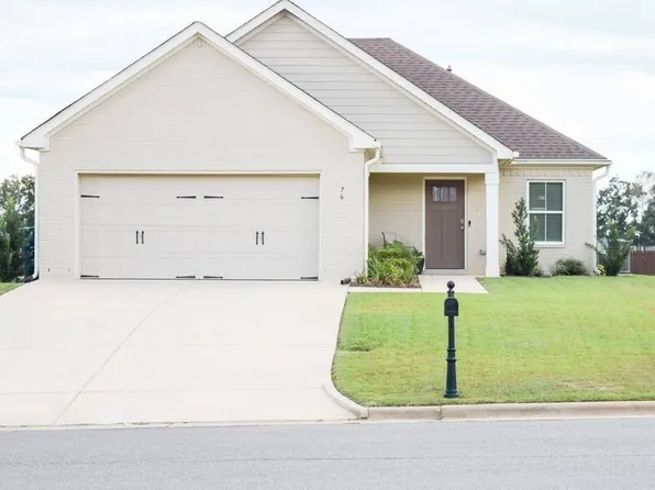 76 Popcorn Cir, Dothan, AL 36301