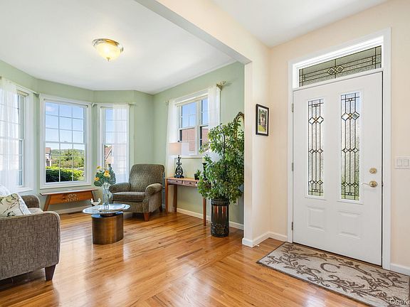 3rd image of 34 Alta Drive
