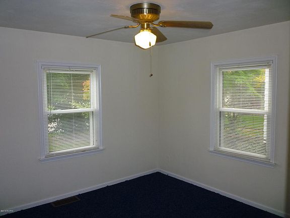 3rd image of 955 Canterbury St SW