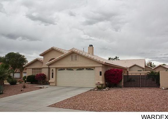 2nd image of 1881 E Owens Lake Dr