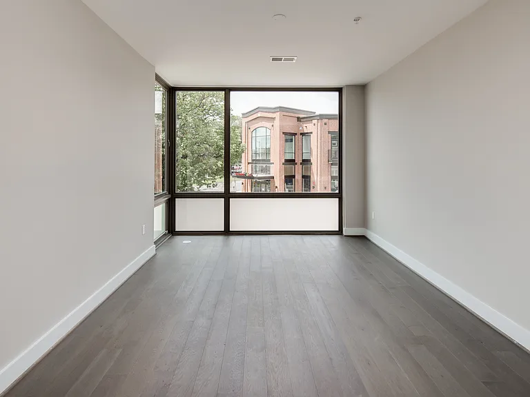 1500 Pennsylvania Ave SE #211 — Photo 6