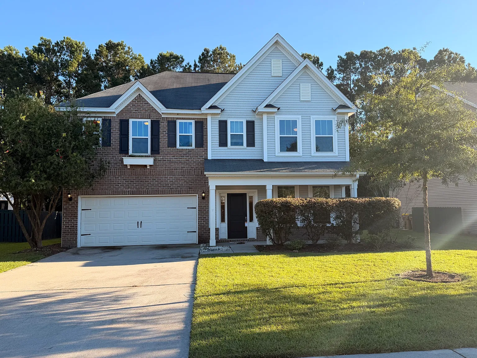 4 bed, 2492 sqft, $2,700 — Photo 1
