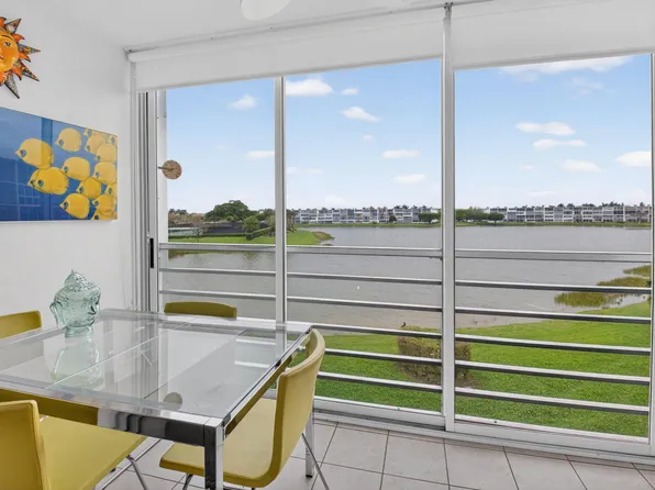 3085 E Exeter E #3085, Boca Raton, FL 33434