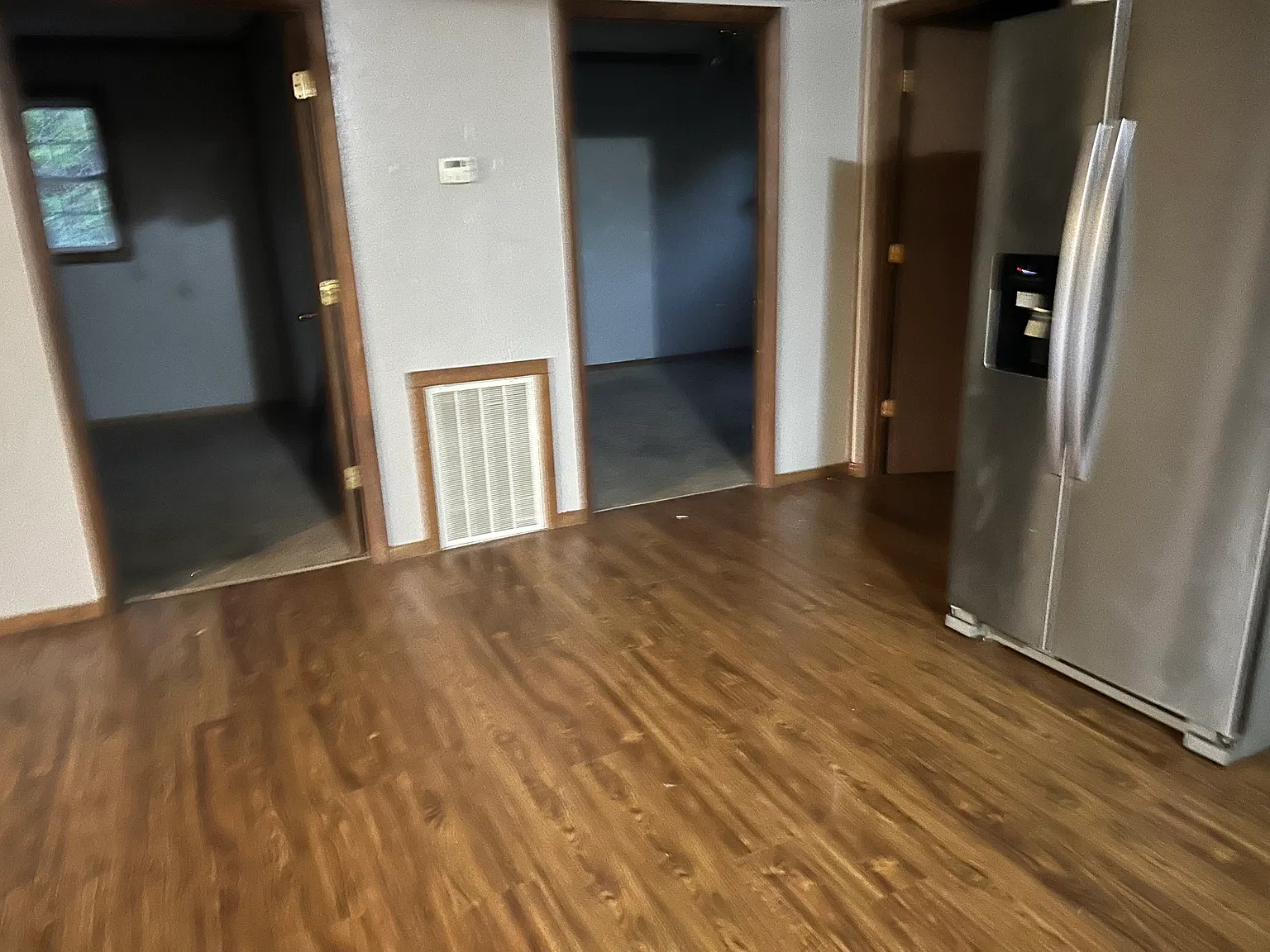 3 bed, 1200 sqft, $900 — Photo 3