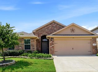 2729 Gains Mill Dr, Fort Worth, TX 76123