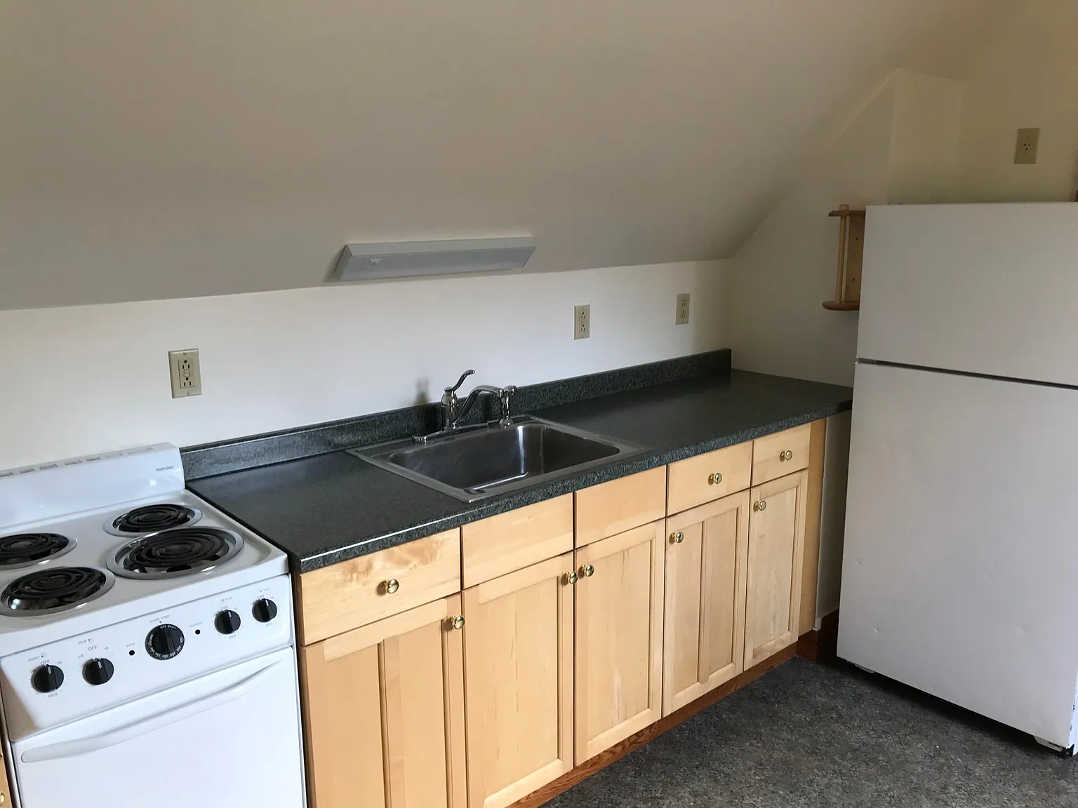 Studio, $1,650 — Photo 3
