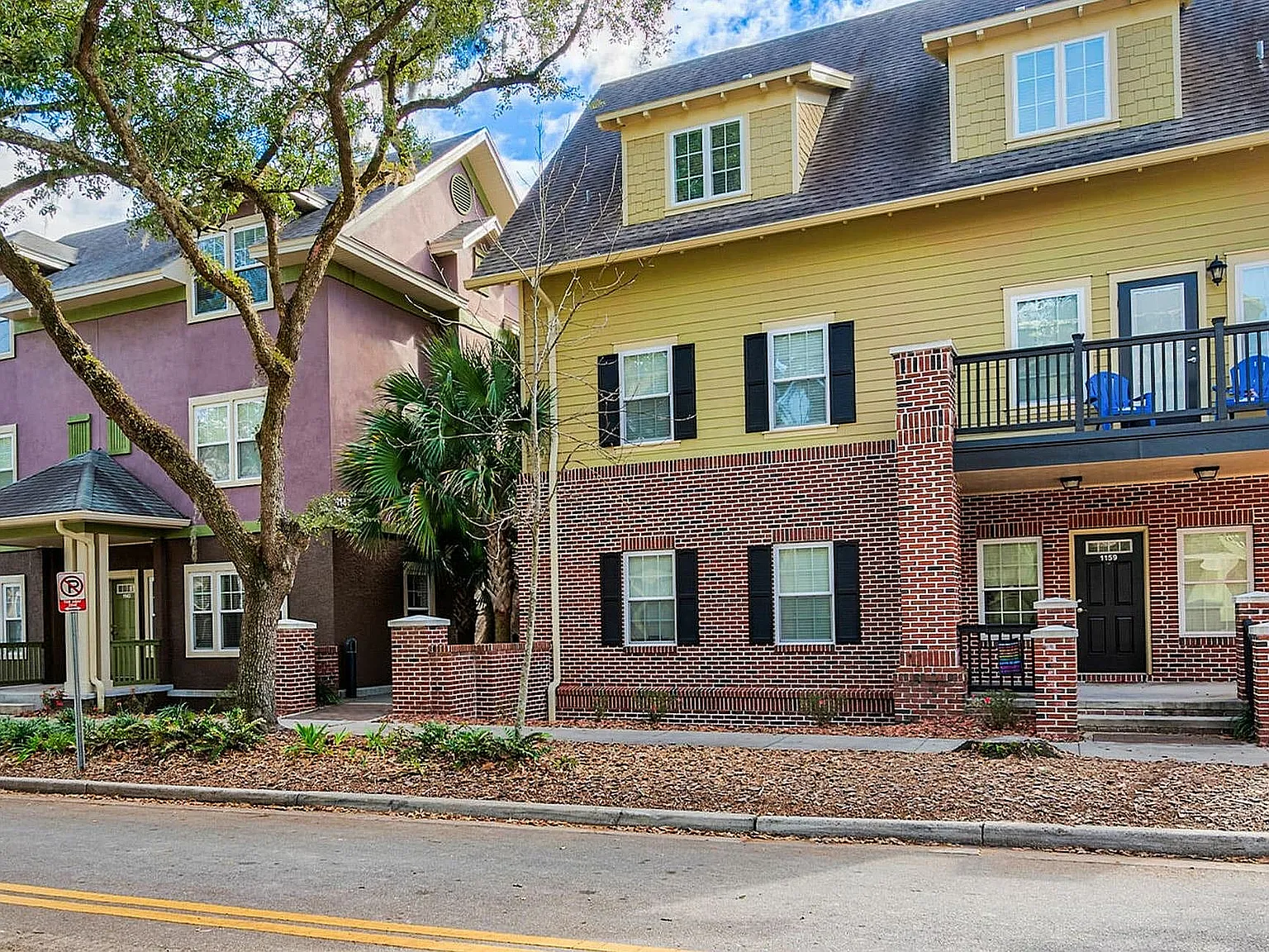 Lyons Corner Apartments — Photo 3