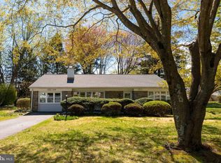 109 N New Ardmore Ave, Broomall, PA 19008