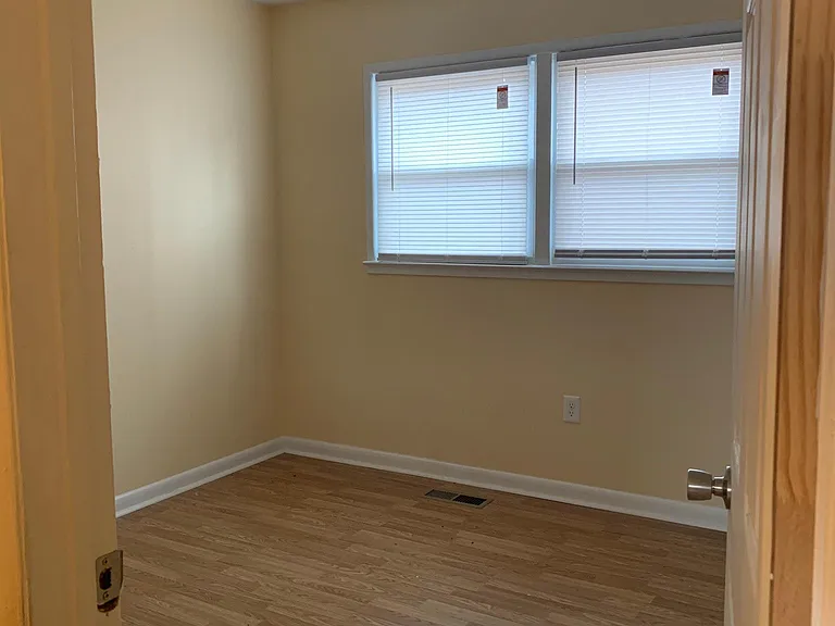 1643 Tryon Dr — Photo 10