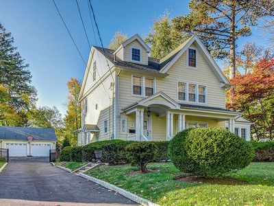 17 Marion Ave, Short Hills, NJ, 07078