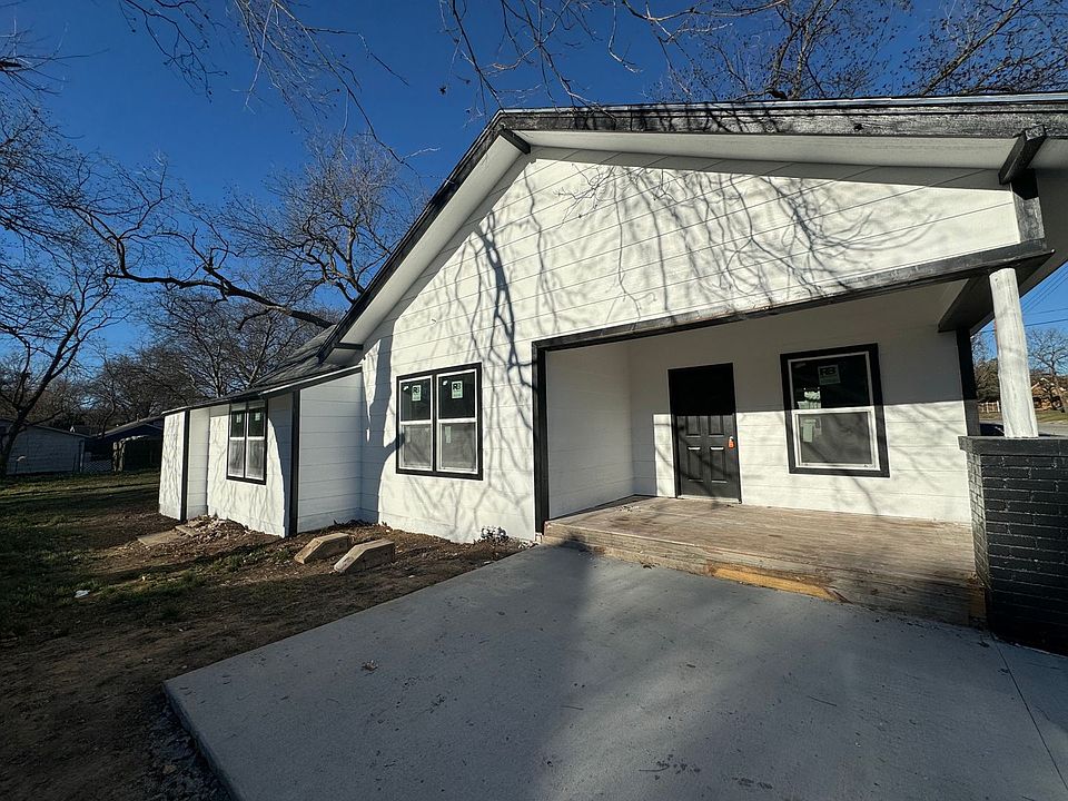 220 NW 9th St, Ardmore, OK 73401 | Zillow