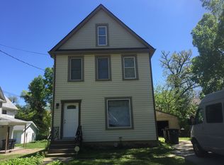 811 42nd St, Rock Island, IL