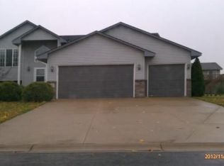 721 Butler Dr, Belle Plaine, MN 56011