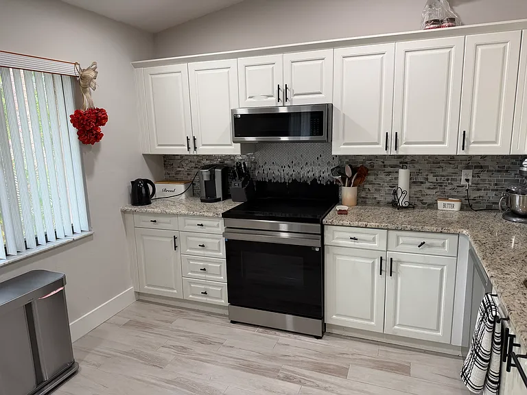 3207 Horse Carriage Way #10 — Photo 2