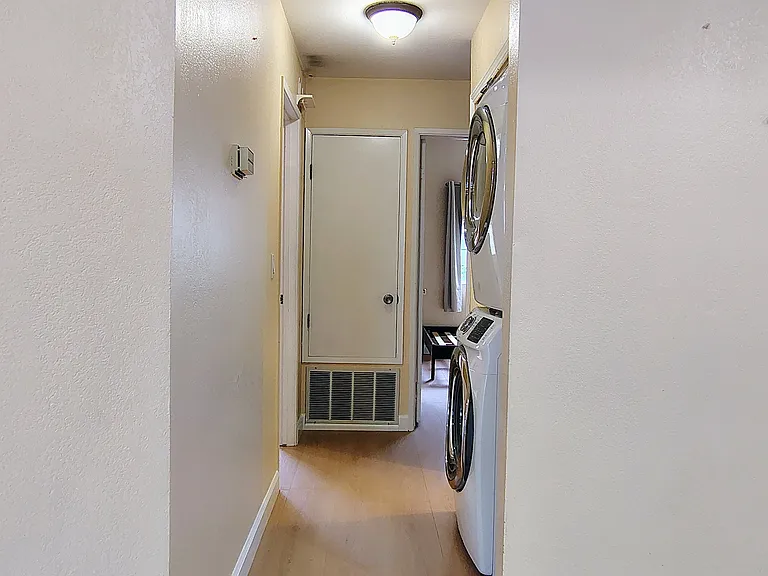 1542 Thornleaf Way — Photo 10