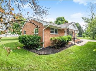 3320 W Lyndon Ave, Flint, MI 48504