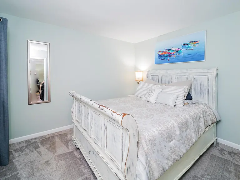 10170 Beach Dr SW — Photo 16