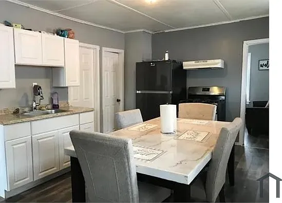 4 bed, $2,525 — Photo 3