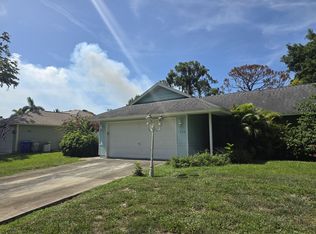 1656 21st St SW, Vero Beach, FL 32962