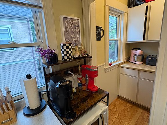 2nd image of 34 Sunset Rd #1