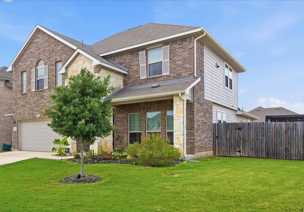 Building Photo - 10051 Mulhouse Dr