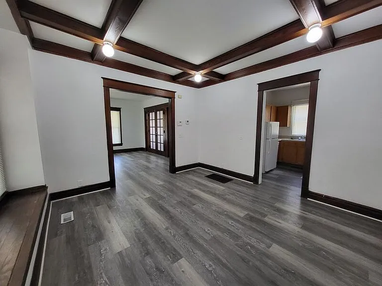 523 W Maple Ave #1A — Photo 6
