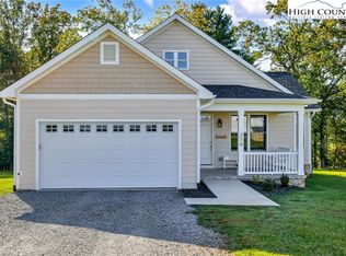 379 Turtle Ridge Rd, Sparta, NC 28675