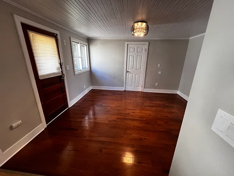 197 Sanford St — Photo 8