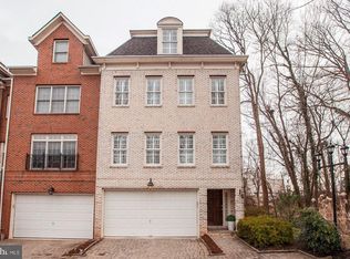 12001 Montrose Park Pl, Rockville, MD 20852