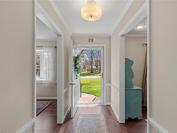 5th image of 778 Reynolds Rd