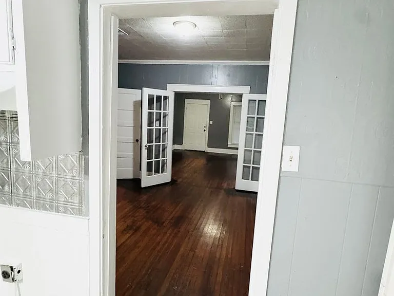 3648 Evangeline St — Photo 16