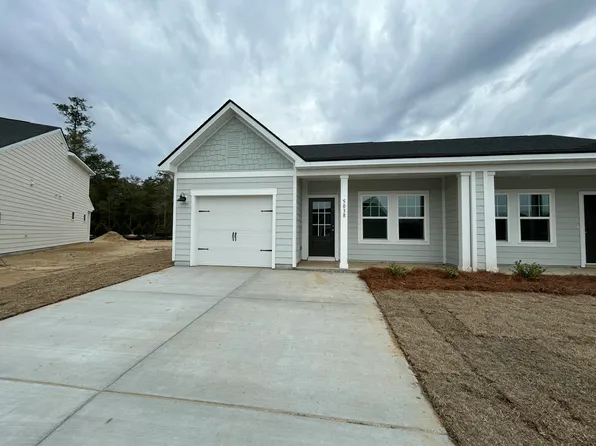 5038 Blackberry Ln, Ravenel, SC 29470