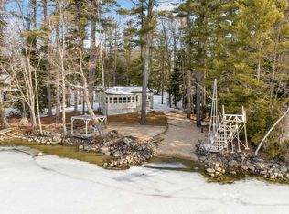 59 S Roberts Cove Rd, Sanbornville, NH 03872
