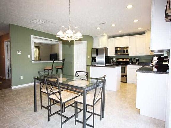 4th image of 4811 Copper Grove Dr