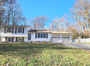 1300 Wembrough Ct, Silver Spring, MD 20905