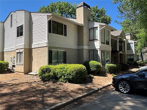 4th image of 7001 Wingate Way