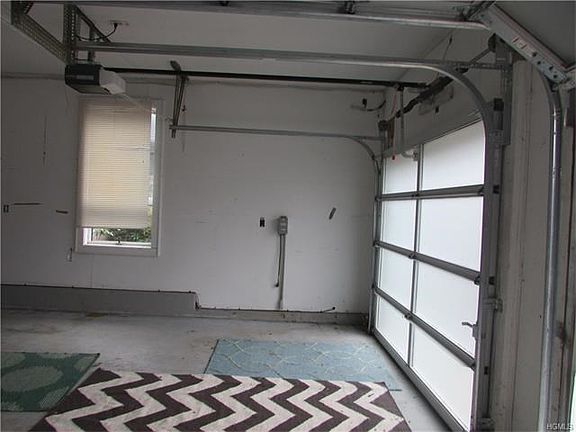 3rd image of 273 Grandview Ave