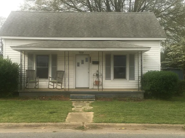 219 E Brawley Ave, Mooresville, NC 28115