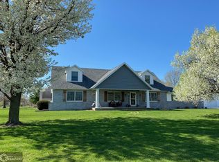 3398 215th St, Fort Madison, IA 52627