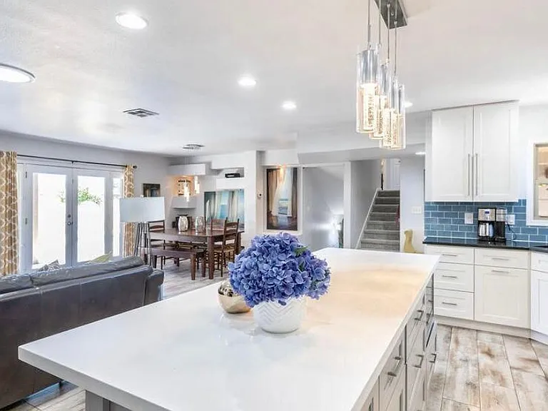 5142 E Pershing Ave — Photo 4