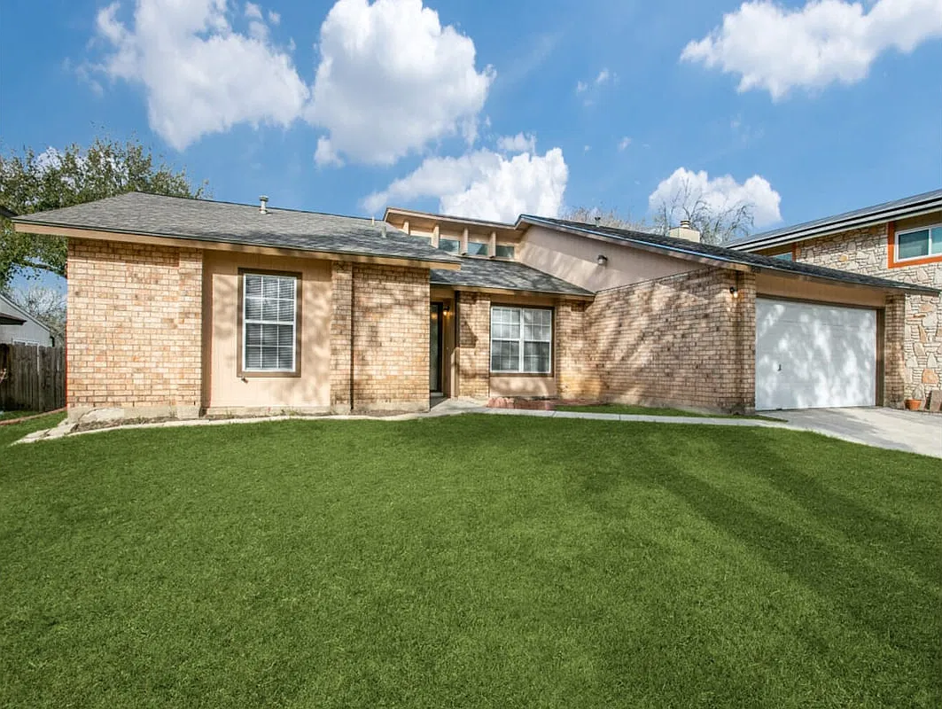9535 Millers Ridge San Antonio TX 78239 — Photo 1
