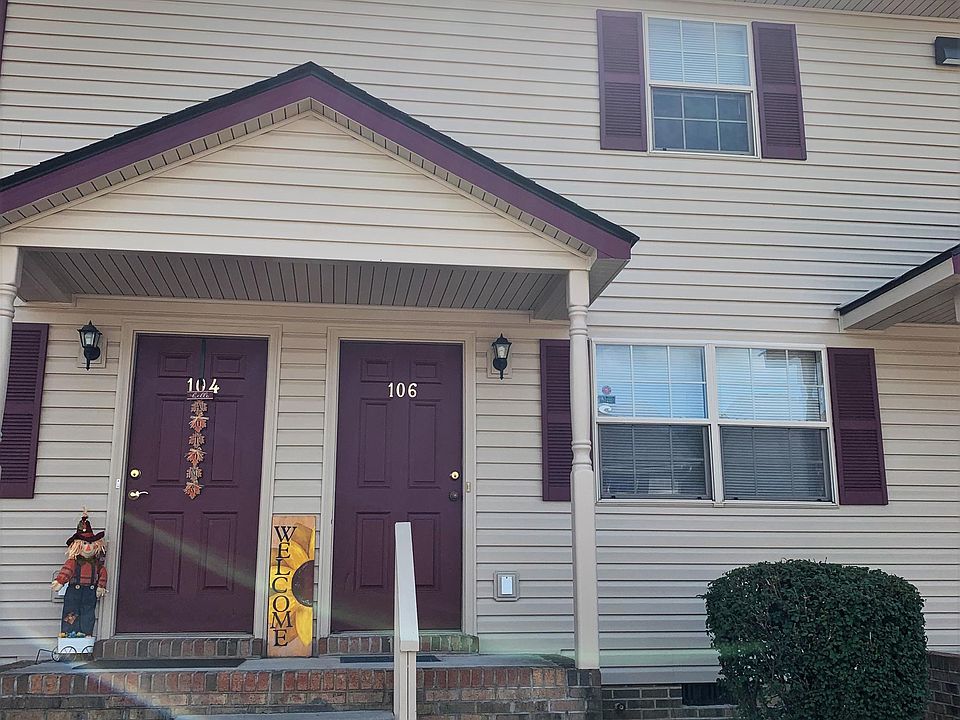 1st image of 106 Colonial Townhouses