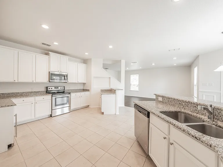 6268 Topsail Dr — Photo 16