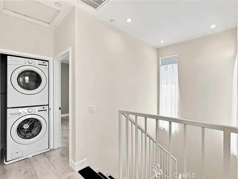 15340 Lassen St — Photo 20