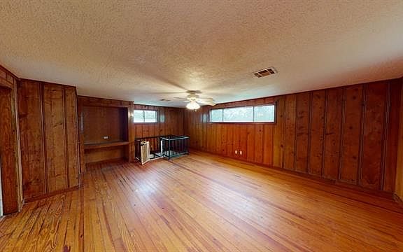2nd image of 501 McBride St