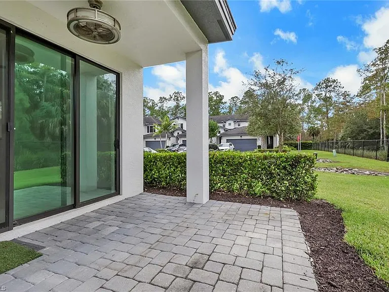 7501 Carnegie Way — Photo 25