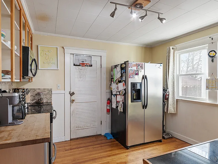 14 Hillcrest Ave #1 — Photo 9