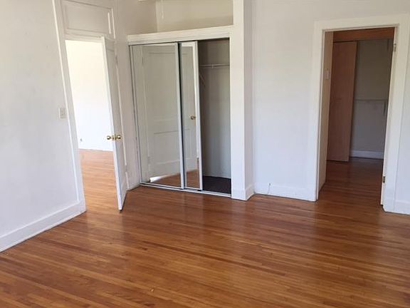 4th image of 700 W 51st St #2