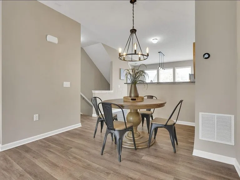 483 Autumn Ridge Cir — Photo 9